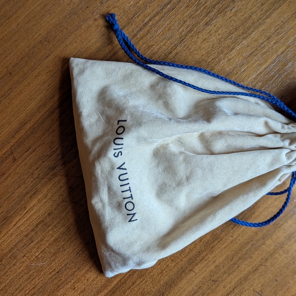 Louis Vuitton Gold Chain Necklace! - Picture 2 of 9